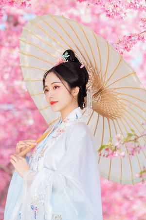 Mm131杨晨晨喷水视频